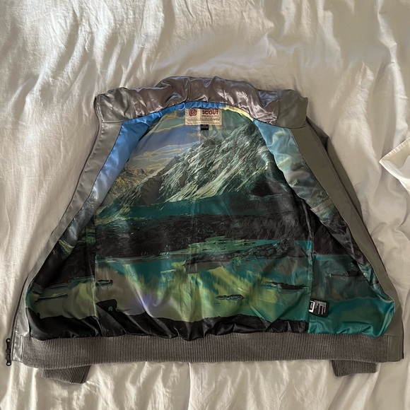 Volcom Hooded Grey Vegan Leather Jacket. Western Artwork Lining. Large - Picture 6 of 7